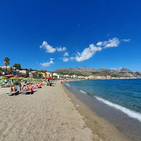 Apartamento C'est La Vie Giardini-Naxos