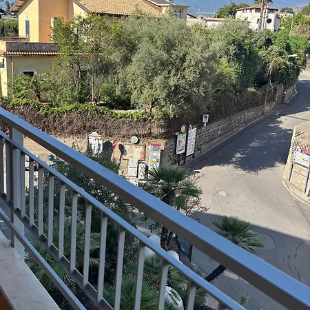 C'est La Vie Appartement