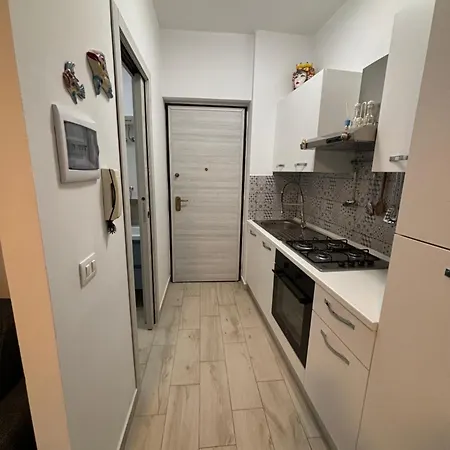 C'est La Vie Apartment *