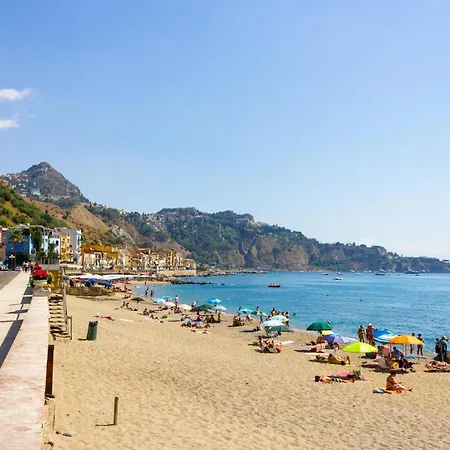 C'est La Vie Apartment Giardini Naxos
